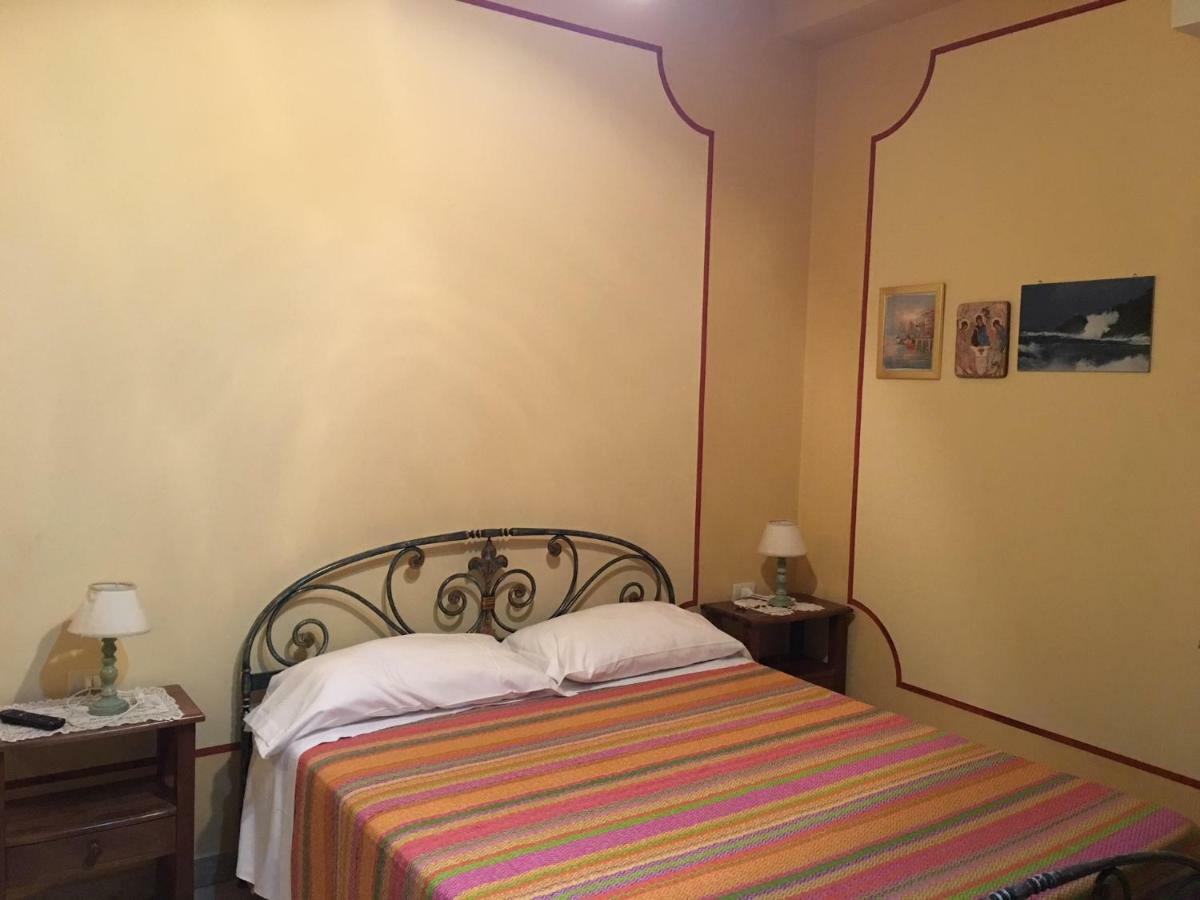 Casa Vacanza Angela Villa Bonassola Buitenkant foto